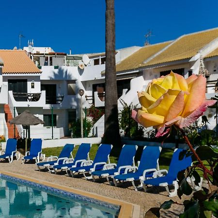 B12 - Pool And Sun Apartment Lagos Luaran gambar